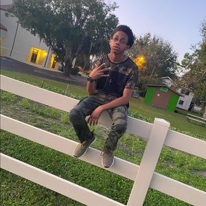 Meet your Posher, Darius